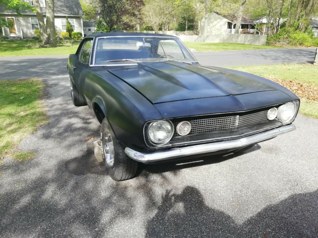 1967 Chevrolet Camaro. Roller. Nice car to restore or resto mod 1967 Chevrolet Camaro
