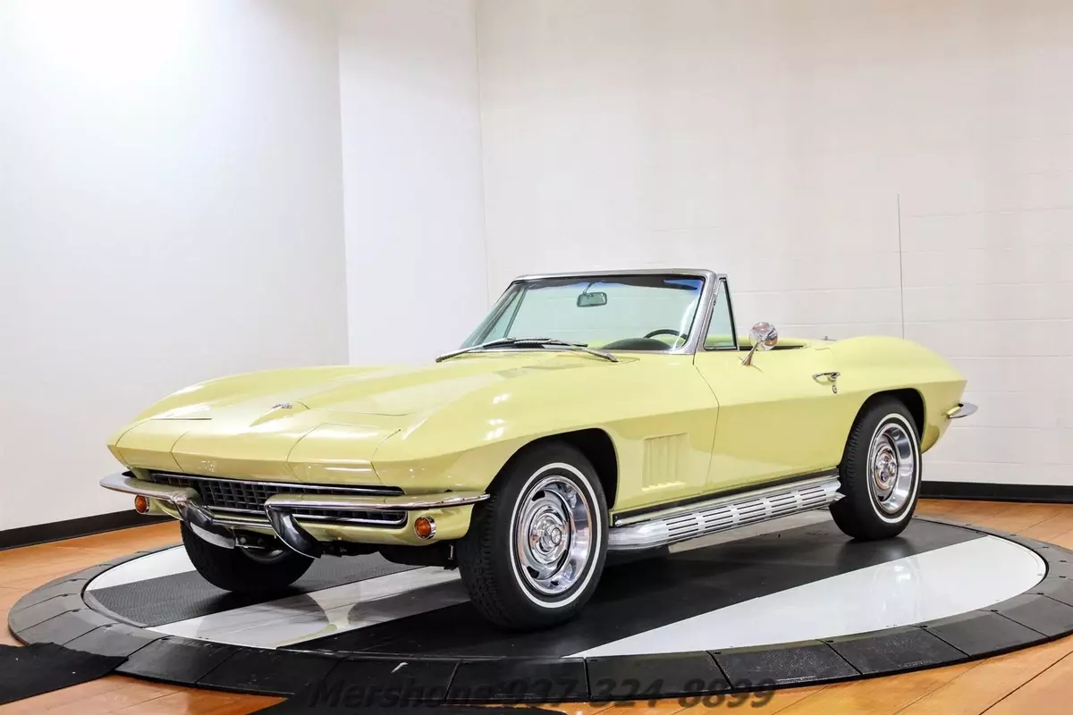 1967 Chevrolet Corvette 2-Door Convertible 1967 Corvette