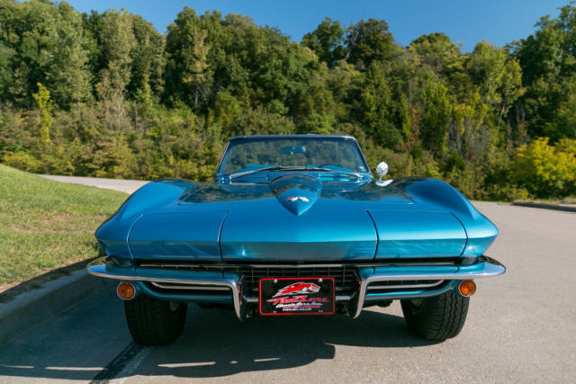 1967 Chevrolet Corvette Convertible - photo 2