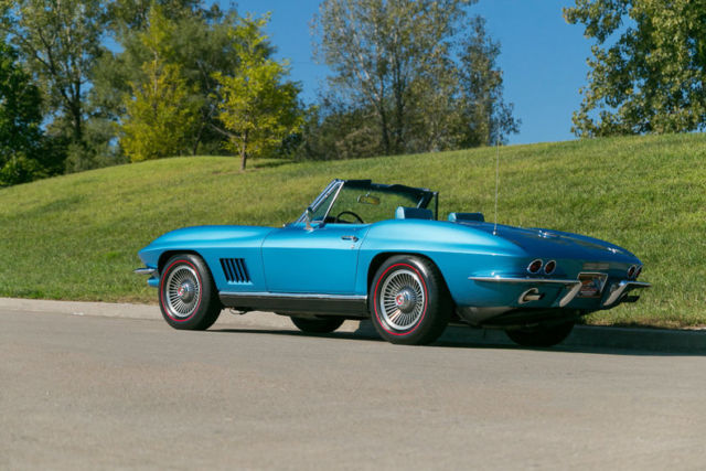 1967 Chevrolet Corvette Convertible - photo 8