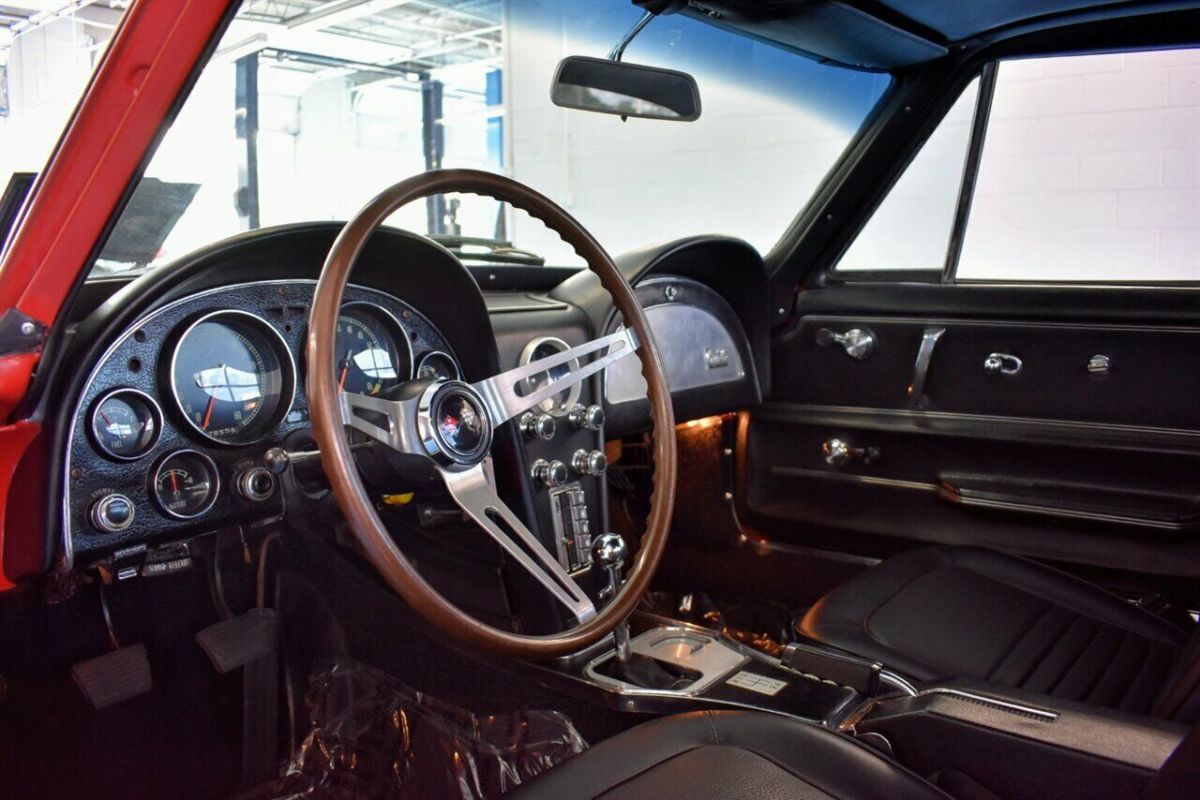 1967 Chevrolet Corvette - photo 2