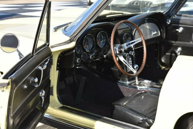 1967 Chevrolet Corvette - photo 2