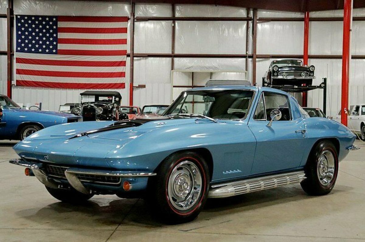 1967 Chevrolet Corvette 427 21348 Miles Marina Blue Coupe 427ci V8 4-Speed Manua 1967 Chevrolet Corvette 427