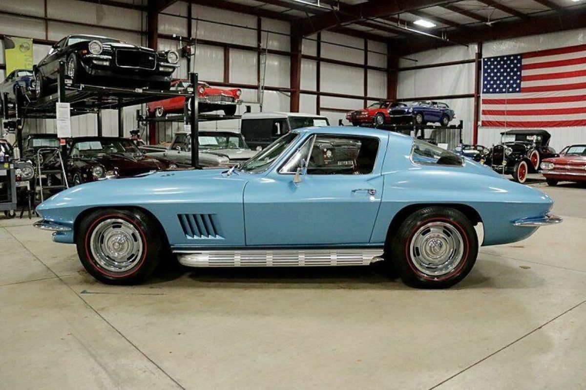 1967 Chevrolet Corvette 427 - photo 2