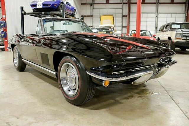 1967 Chevrolet Corvette 427 Convertible - photo 7