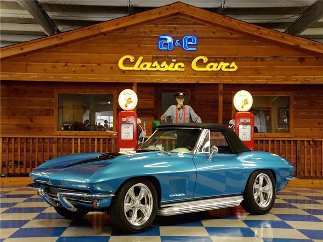 1967 Chevrolet Corvette 427 Convertible Resto Mod - photo 2