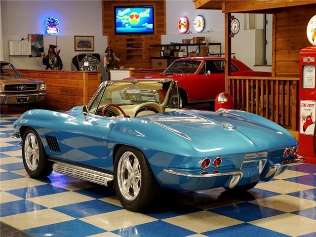 1967 Chevrolet Corvette 427 Convertible Resto Mod - photo 9