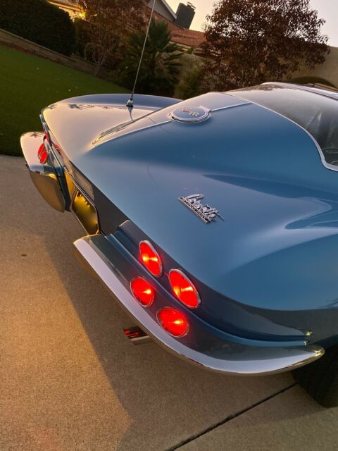 1967 Chevrolet Corvette - photo 2