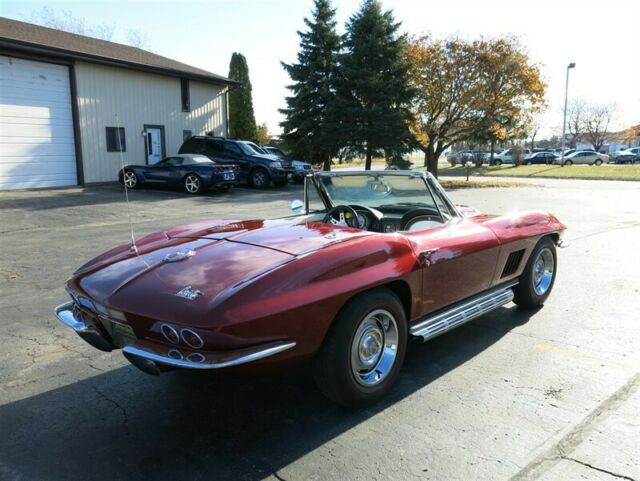 1967 Chevrolet Corvette Convertible, 621hp 4-Speed - photo 11