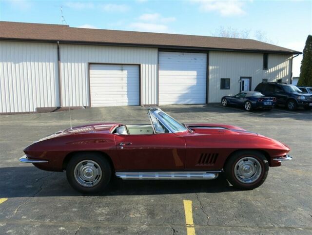 1967 Chevrolet Corvette Convertible, 621hp 4-Speed - photo 13