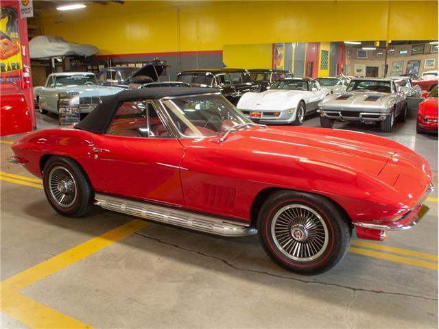 1967 Chevrolet Corvette Convertible - photo 2