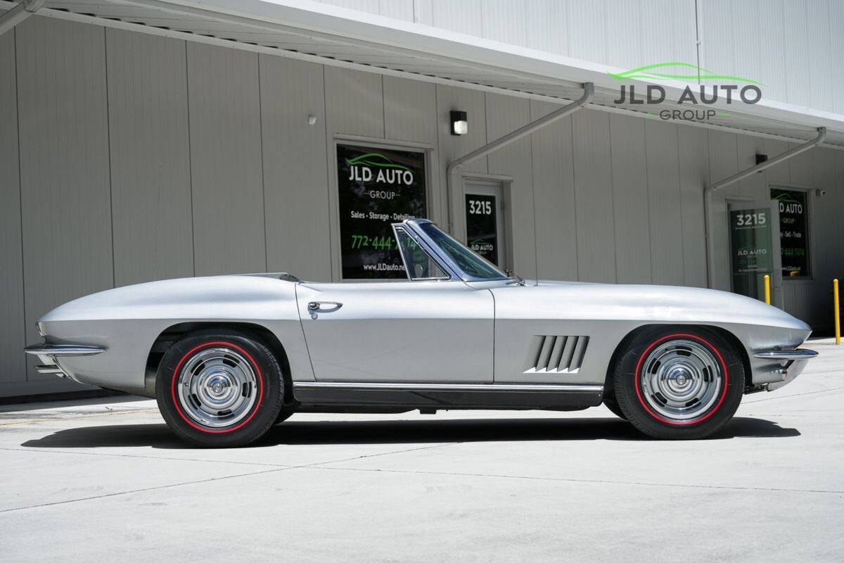 1967 Chevrolet Corvette Convertible Numbers-Matching 327/300hp V8! 4-Speed - photo 11