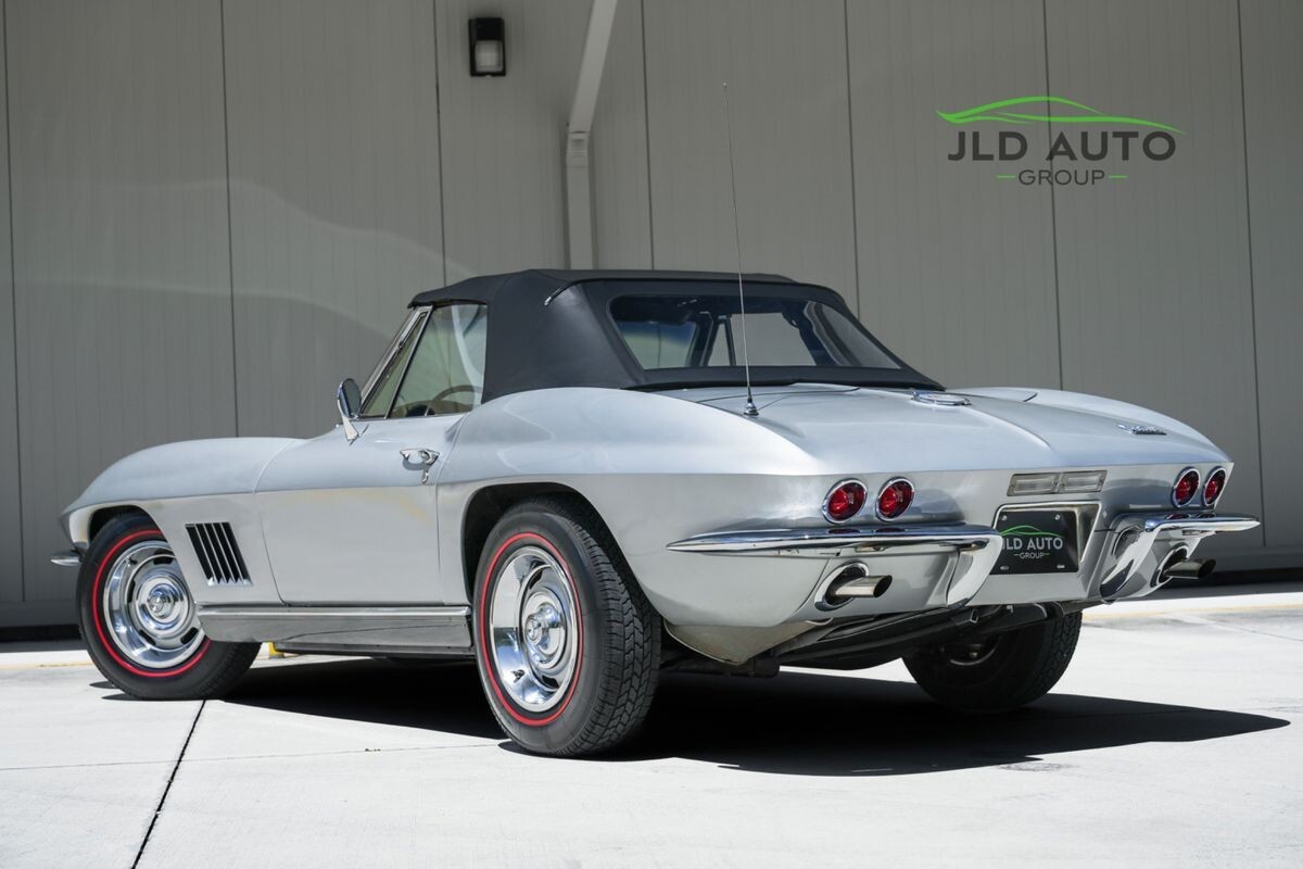 1967 Chevrolet Corvette Convertible Numbers-Matching 327/300hp V8! 4-Speed - photo 8