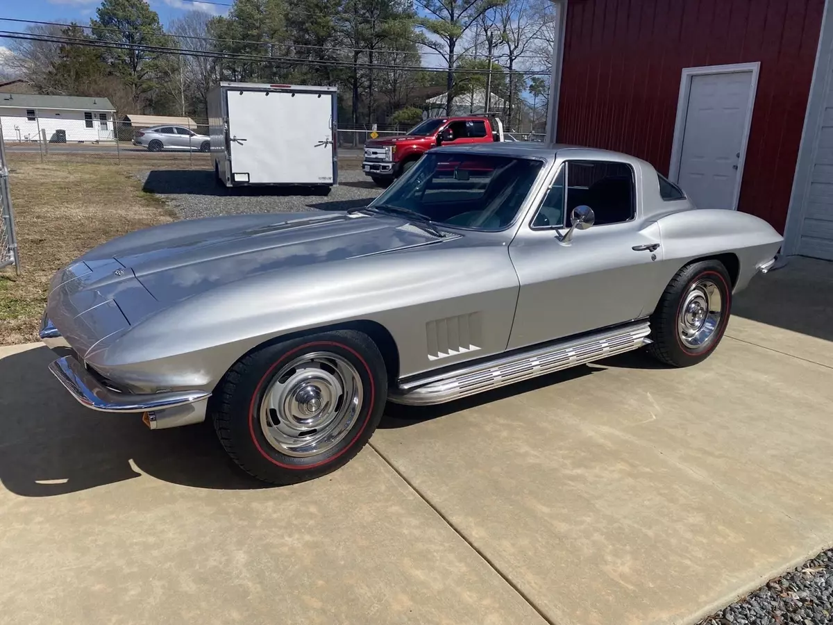 1967 Chevrolet Corvette Coupe Grey Silver/Teal 1967 Chevrolet Corvette Silver/Teal