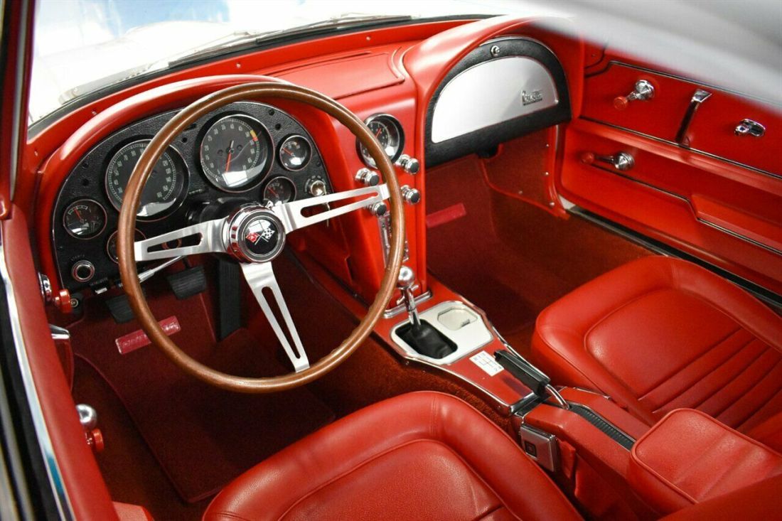 1967 Chevrolet Corvette - photo 2