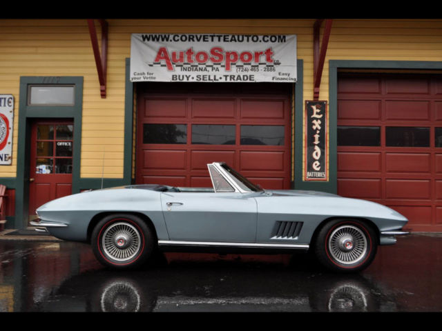 1967 Chevrolet Corvette Extremely Rare Color Combination Elkhart Blue/Teal 19671 1967 Chevrolet Corvette Extremely Rare Color Combination Elkhart Blue/Teal