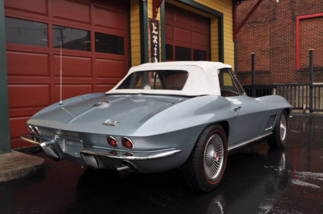 1967 Chevrolet Corvette Extremely Rare Color Combination Elkhart Blue/Teal - photo 4
