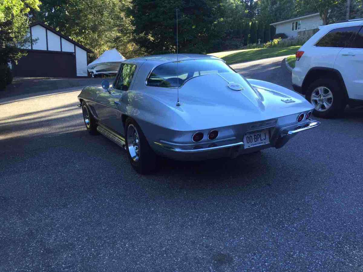 1967 Chevrolet Corvette coupe - photo 4