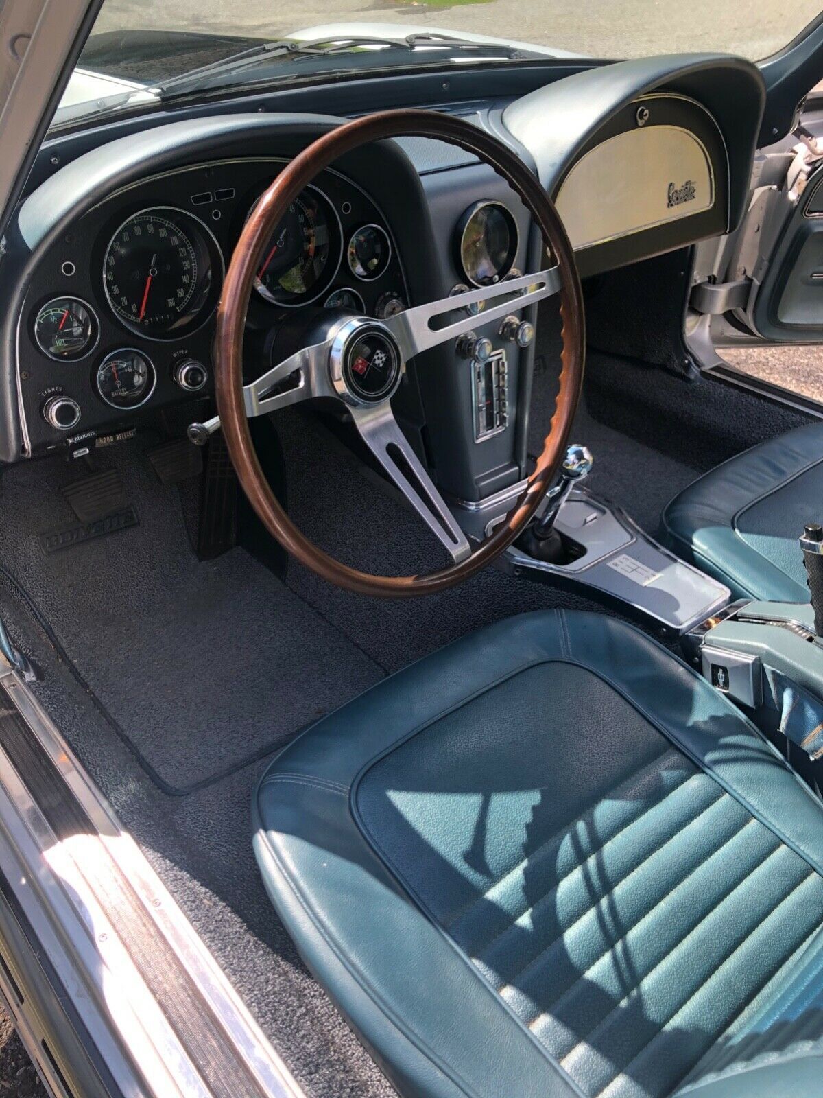 1967 Chevrolet Corvette coupe - photo 7