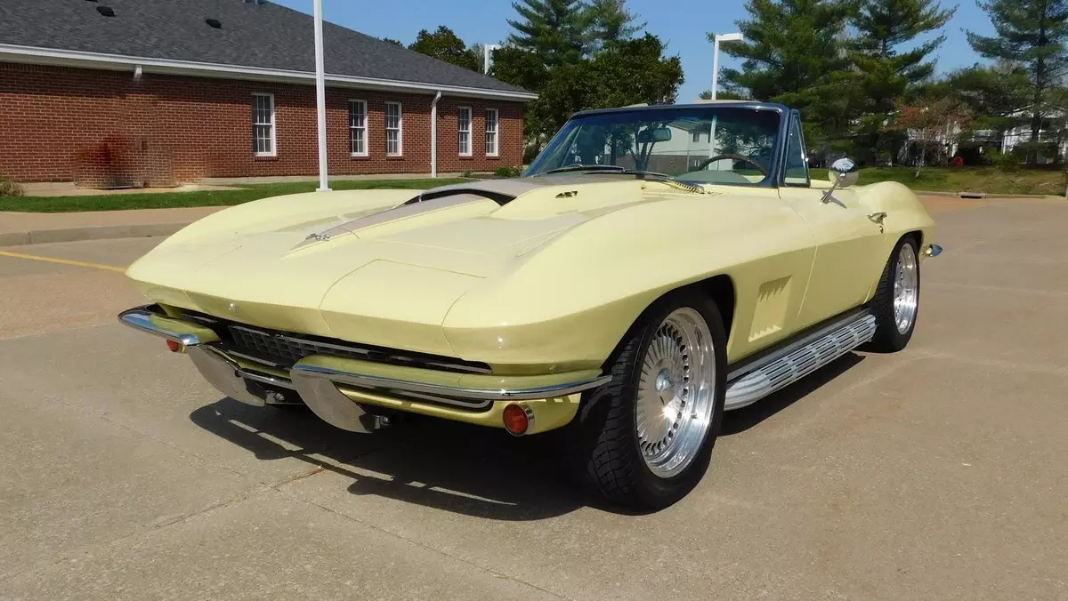1967 CHEVROLET CORVETTE LS7 SIX SPEED FRAME OFF RESORED LOADED STUNNING VETTE! 1967 CHEVROLET Corvette