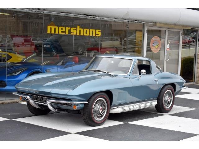 1967 Chevrolet Corvette - Lynndale Blue, Matching Numbers Drive-Train, 4 Speed! 1967 Chevrolet Corvette
