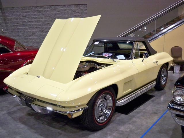 1967 Chevrolet Corvette - NUMBERS MATCHING – ROTISSORIE RESTORATION - Beautiful! 1967 Chevrolet Corvette