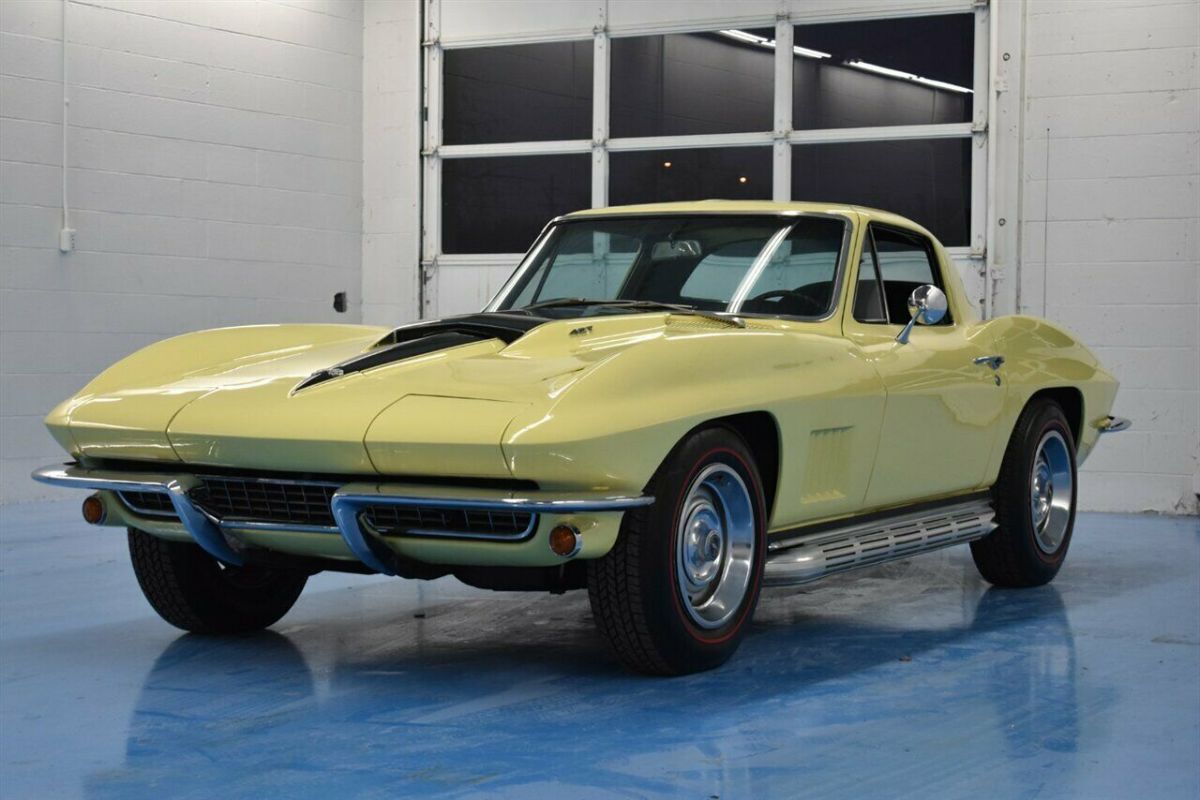 1967 Chevrolet Corvette, Rare 427 4 Speed, Great Colors, #'s Match! 1967 Chevrolet Corvette