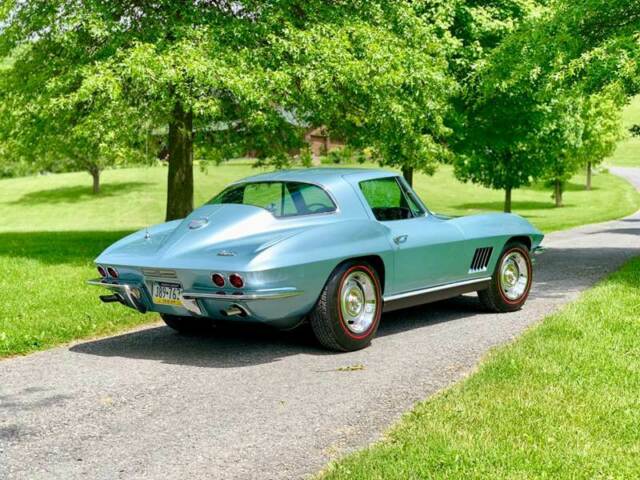 1967 Chevrolet Corvette Rare Elkhart Blue over Teal 327/350hp fact a/c Manual V8 1967 Chevrolet Corvette Rare Elkhart Blue over Teal 327/350hp fact a/c