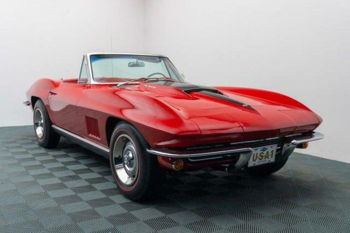 1967 CHEVROLET Corvette Roadster!! Exquisite!! Low Reserve! 1967 Chevrolet Corvette