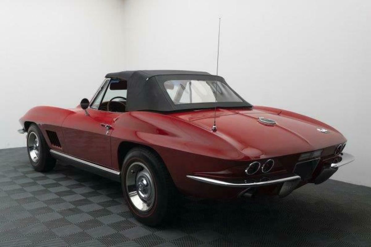 1967 Chevrolet Corvette - photo 13