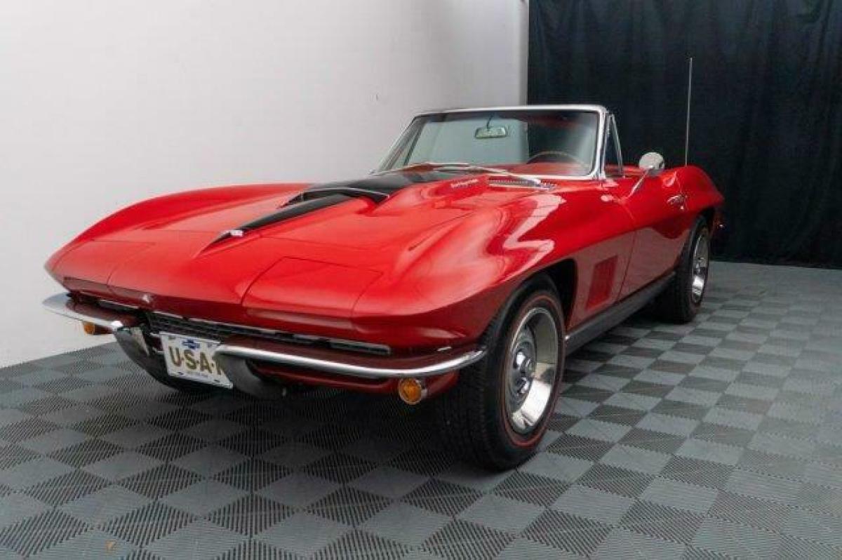 1967 Chevrolet Corvette - photo 2