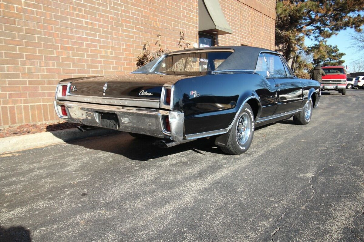 1967 Oldsmobile Cutlass S - 4 Speed - photo 5
