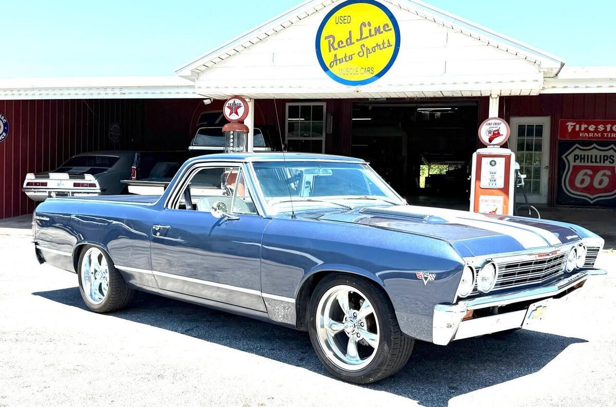 1967 Chevrolet El Camino 2dr Pickup - photo 2
