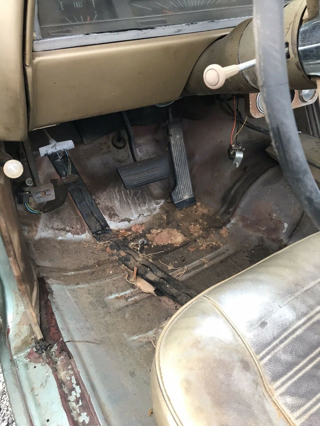 1967 Chevrolet El Camino gold - photo 10