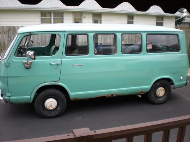 1967 Chevrolet G20 Van Sportvan108 - photo 3