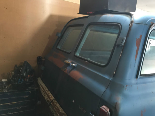 1967 Chevrolet Suburban - photo 6