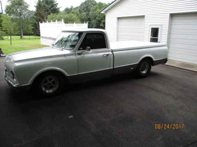 1967 Chevy C10 Custom Rust Free TX Truck - Air Ride, 400 Small Block, 700R Trans 1967 Chevrolet C-10 C10