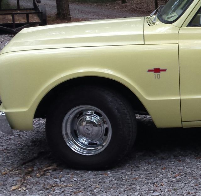 1967 Chevrolet C-10 2 door short box stepside - photo 2