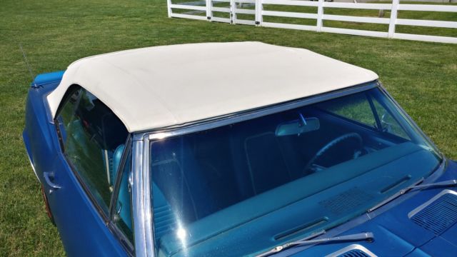 1967 Chevrolet Camaro Deluxe Interior - photo 11