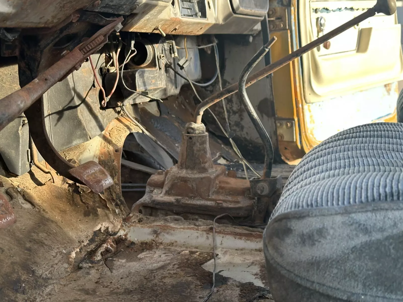 1967 Chevrolet Suburban - photo 13