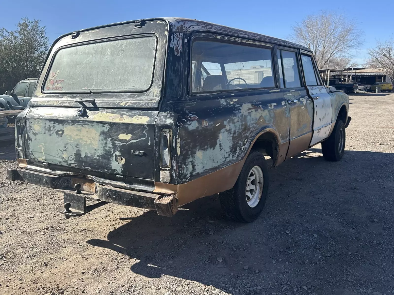 1967 Chevrolet Suburban - photo 2