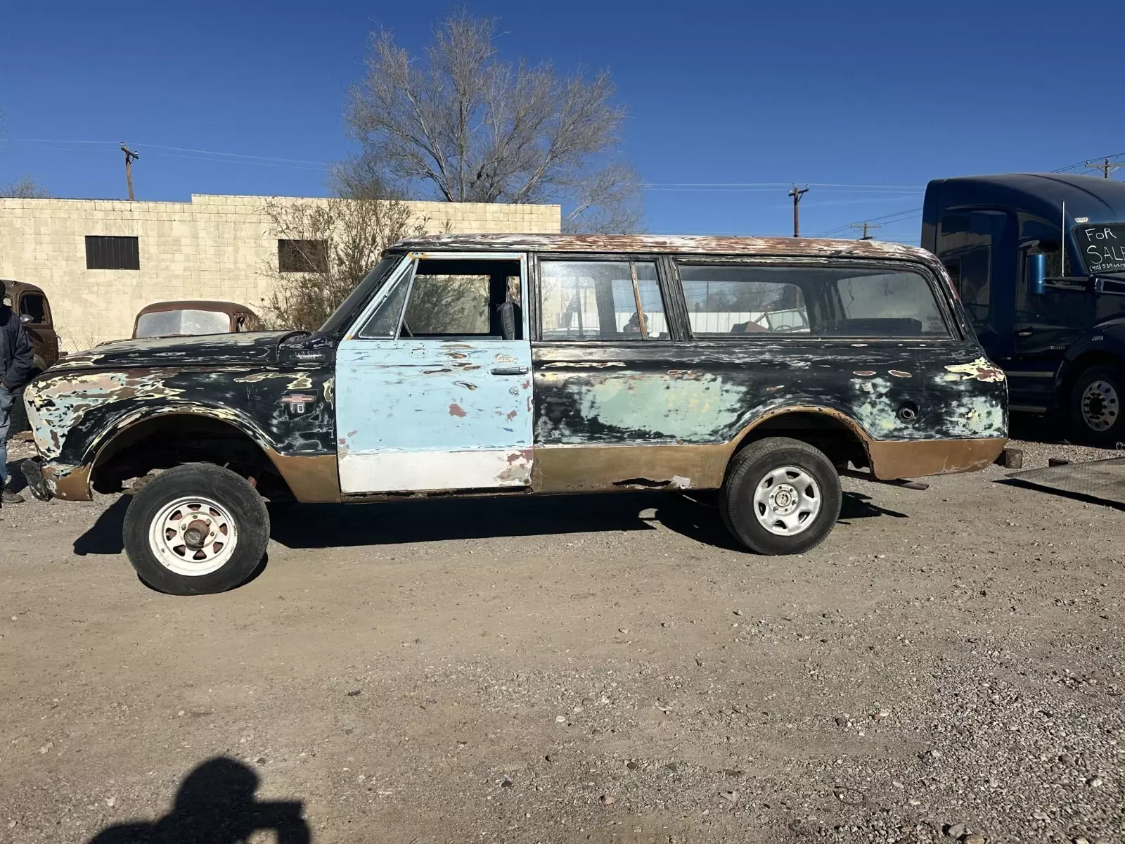 1967 Chevrolet Suburban - photo 3