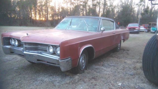 1967 Chrysler 300 Series - photo 4