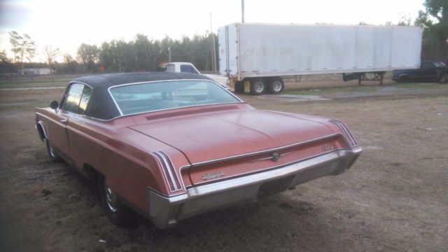 1967 Chrysler 300 Series - photo 5