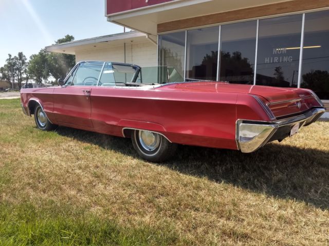 1967 Chrysler 300 Series - photo 2