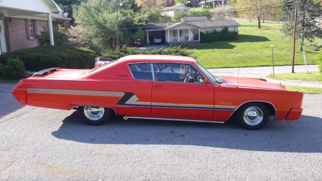 1967 Chrysler 300 Series - photo 2