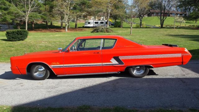 1967 Chrysler 300 Series - photo 3