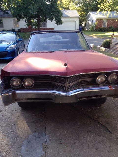 1967 Chrysler 300 Series - photo 2