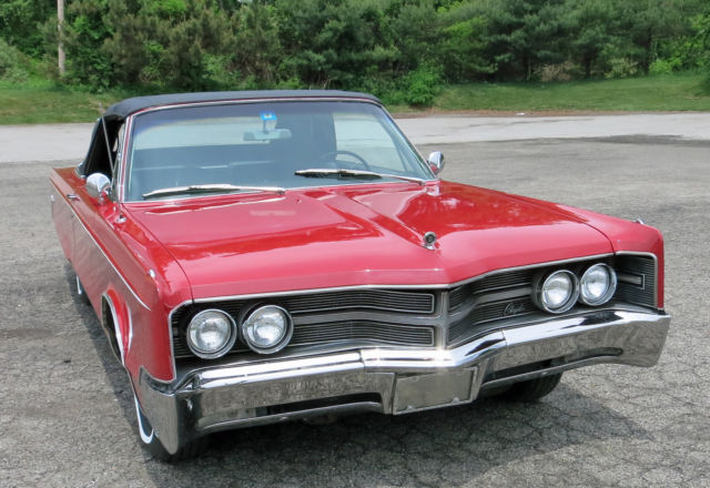1967 Chrysler 300 Series - photo 3