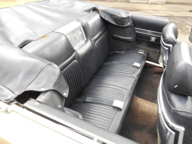 1967 Chrysler 300 Series convertible - photo 11